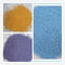 El polvo detergente motea los puntos púrpuras del sulfato de sodio de los puntos del color para el detergente